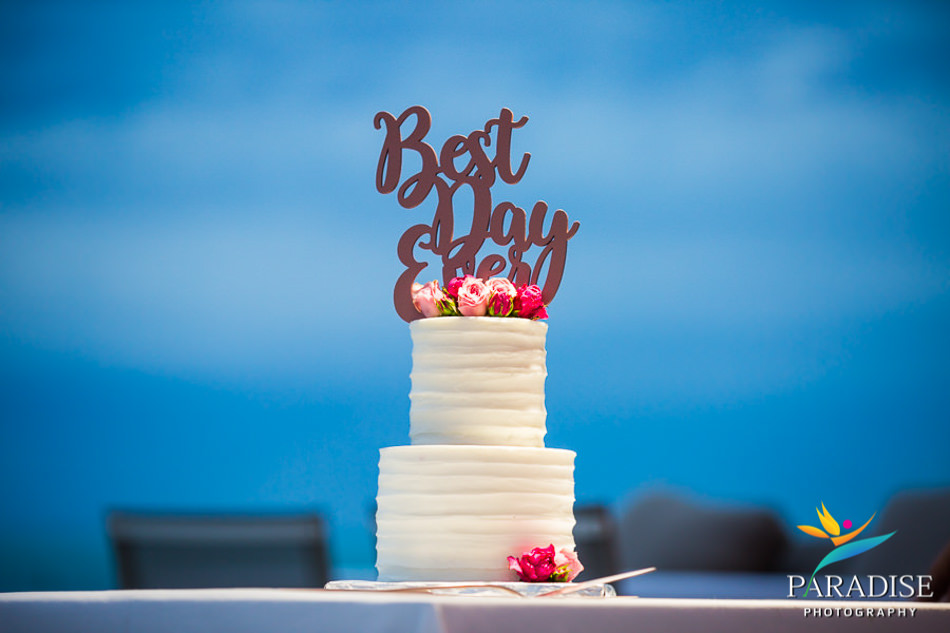 grace-bay-beach-destination-wedding-photos