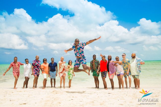 large-group-beach-birthday large group birthday party on beach